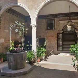 Al Mezzanino, Palazzo Torniello Appartamento
